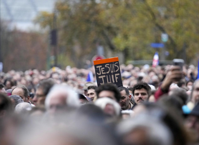 Manifestazione contro l'antisemitismo in Francia (La Presse)