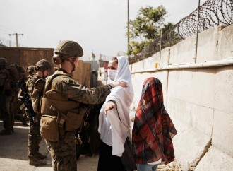 Biden: si resta a Kabul finché l'ultimo americano sarà rimpatriato