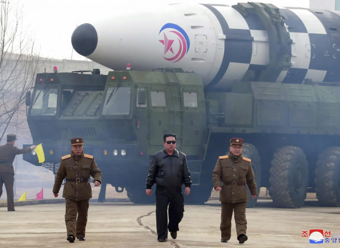 Kim Jong-un e il suo nuovo missile Hwasong-17
