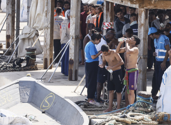 Sbarchi a Lampedusa (La Presse)