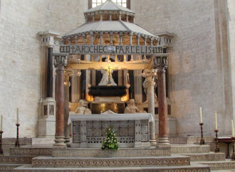 Mensa del Signore e altare sacro: la specificità cristiana