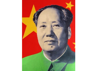 Con le scarpe di Mao 
la rivoluzione
finisce sotto i piedi