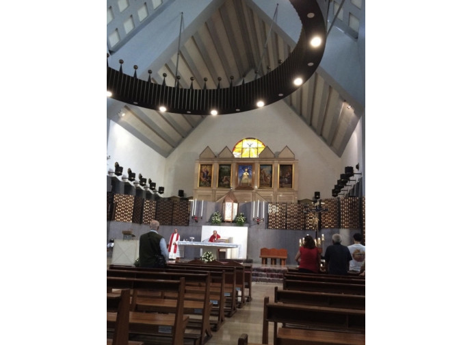 L'interno del santuario di Santa Maria Incoronata a Foggia