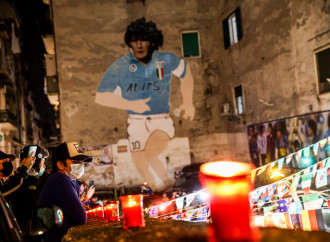 Maradona, icona di una società senza ideali