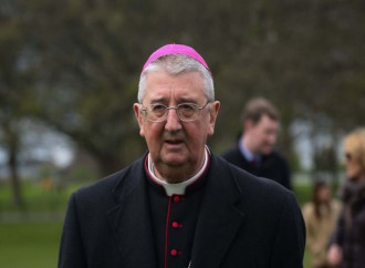 Se il vescovo pro Lgbt critica chi protesta contro l’aborto