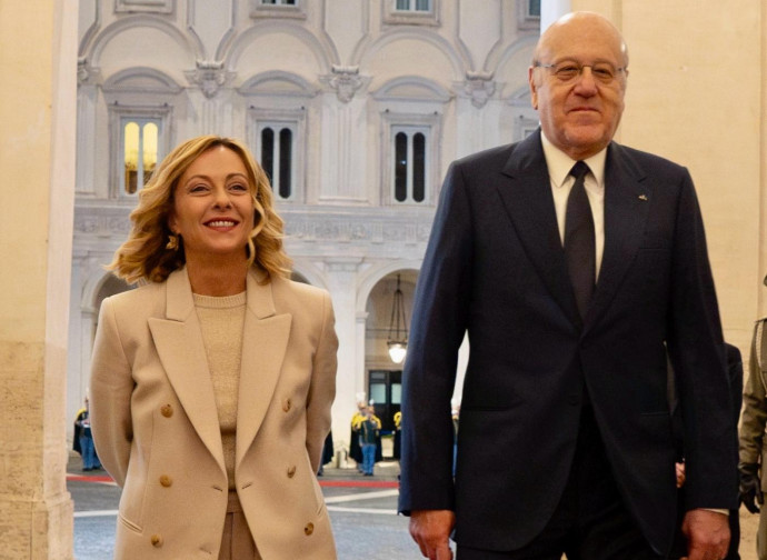 Giorgia Meloni e Najib Mikati (La Presse)