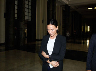 Caso Minetti, un pretesto per attaccare la Meloni