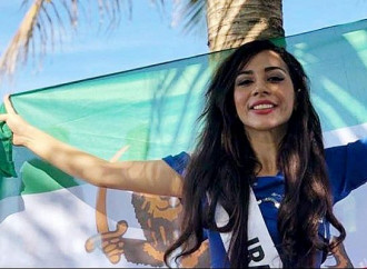 Bahareh, l’ex Miss Iran perseguitata dal regime khomeinista