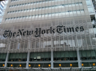 Il New York Times promuove la barbarie del poliamore