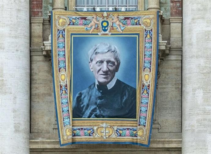 L'immagine di san John Henry Newman esposta il giorno della sua canonizzazione