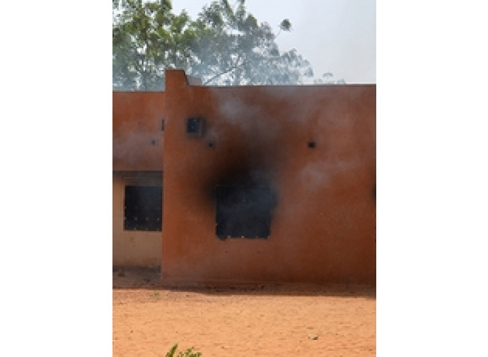 Una chiesa bruciata nel Niger