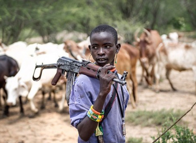 Nigeria, pastore fulani armato