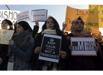 Cinquecento musulmani contro l'islam terrorista