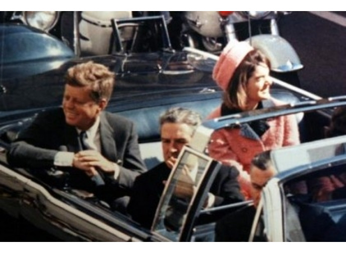 John Kennedy pochi istanti prima di essere ucciso
