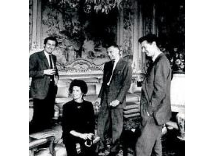 Anni Sessanta, gli Agnelli con Carlo Caracciolo (L'Espresso)