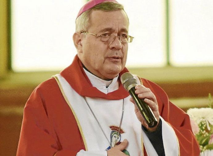 Il vescovo Barros