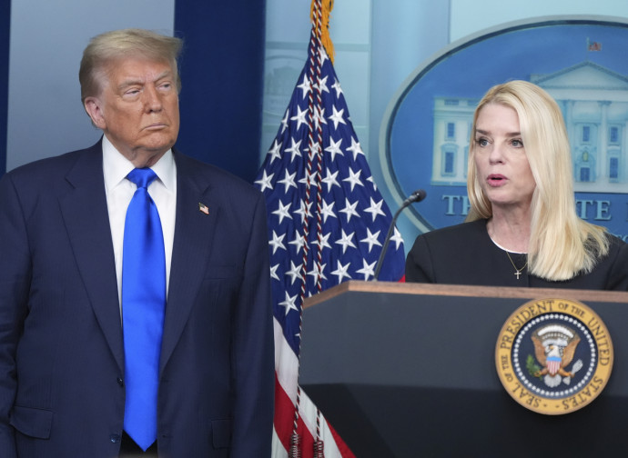 Donald Trump e Pam Bondi (La Presse) Donald Trump e Pam Bondi (La Presse)