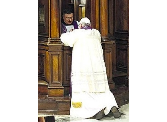 Papa Francesco si confessa in San Pietro