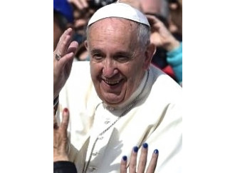 Il Papa: «Andrò a Lesbo per sostenere profughi»