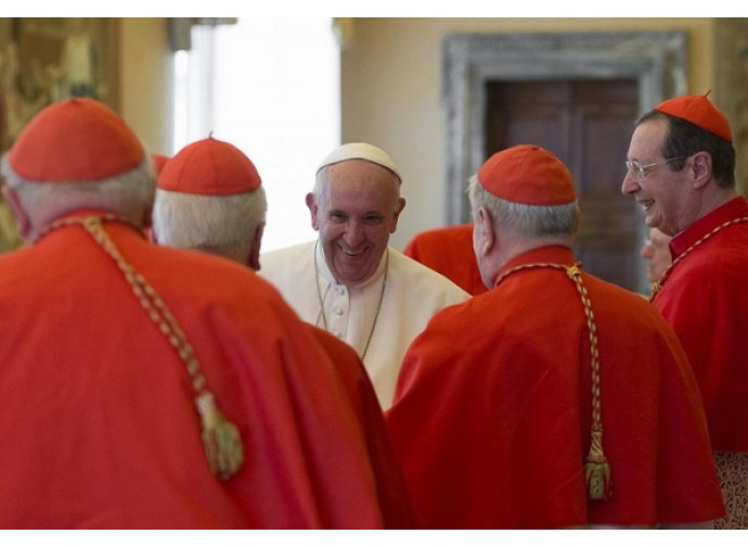Il Papa con i cardinali