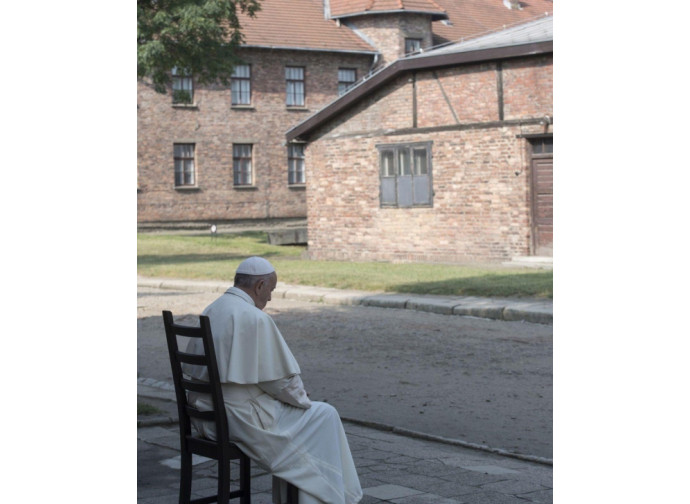 Papa Francesco ad Auschwitz