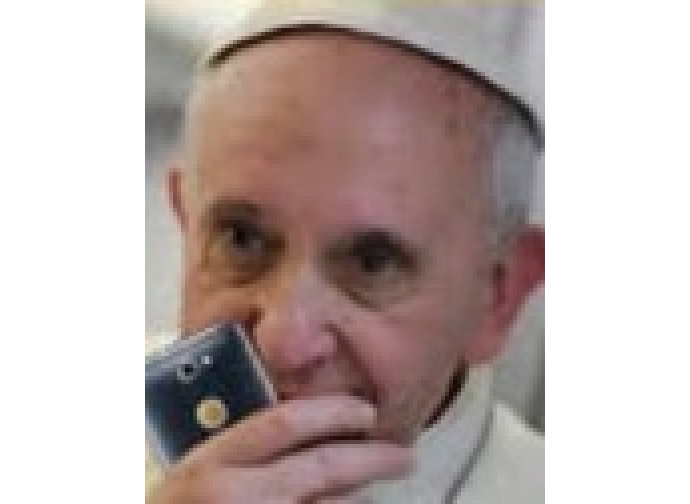 Papa Francesco al telefono