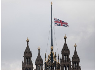Londra, il terrorista nuota in un mare di estremisti