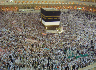 Contagio dall'Iran: stop ai pellegrinaggi alla Mecca e Medina