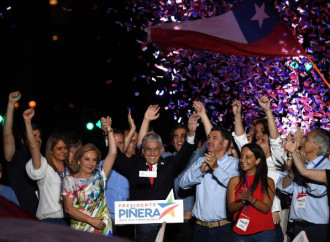 Prevale Piñera su una sinistra divisa e in crisi