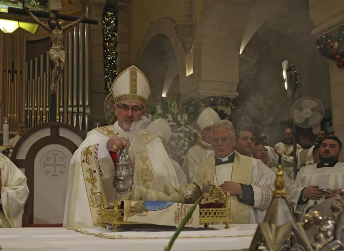 Monsignor Pizzaballa nella Messa di mezzanotte a Betlemme