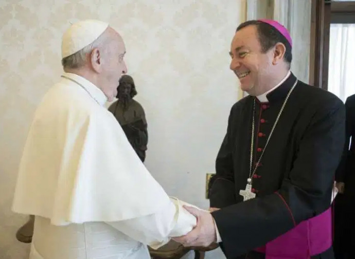 https://lanuovabq.it/storage/imgs/pope-francis-meets-with-bishop-gustavo-zanchetta-credit-vatican-media-large.jpg
