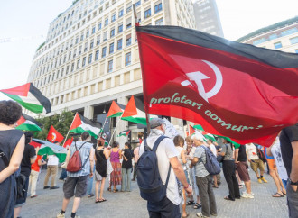 Sinistra senza identità, preda di ogni estremismo