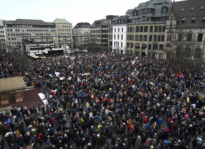 La protesta a Brema contro l'AfD (La Presse)