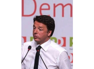 Renzi non si piega e sfida i dem a congresso