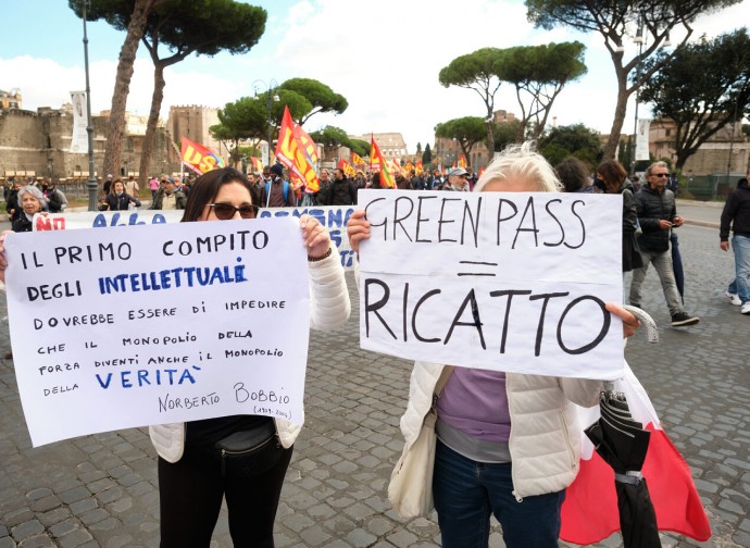 Manifestazione No Green Pass a Roma