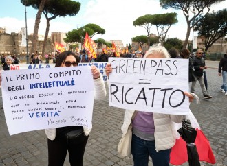 "No al ricatto": professori in sciopero contro il Green Pass