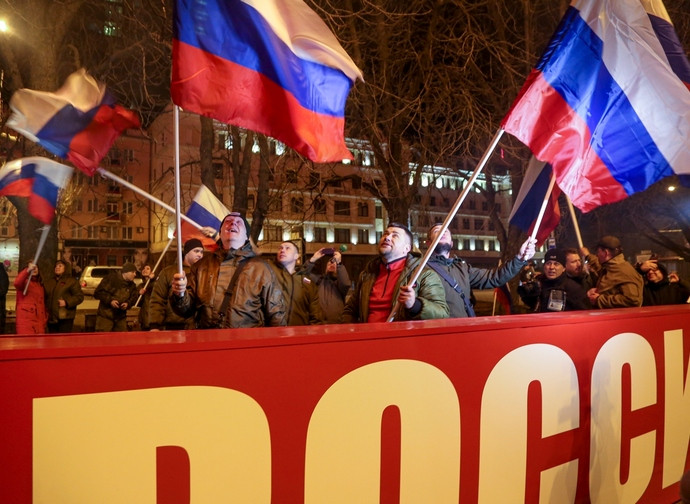 Manifestazione pro-Russia a Donetsk