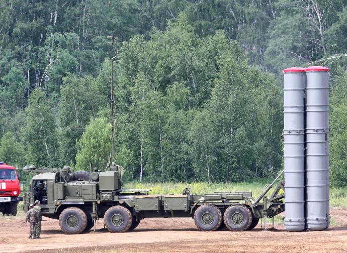 Batteria di missili S-400 russi