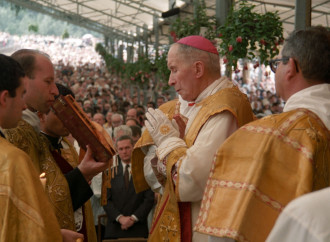 Diritto divino e consacrazioni contro la volontà del Papa