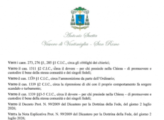 Mons. Suetta ammonisce due sacerdoti presenti a Écône