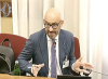 Bassetti inciampa sui danneggiati che non vede