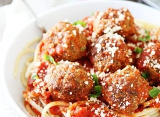 Spaghetti and meatballs (Spaghetti con le polpette)