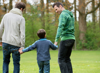 La Svizzera apre alla stepchild adoption gay