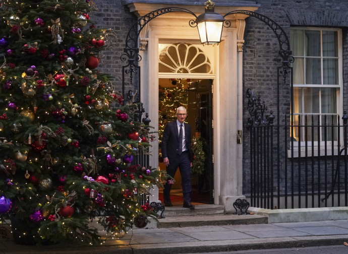 Tim Cook (ad di Apple) al 10 Downing Street (La presse)