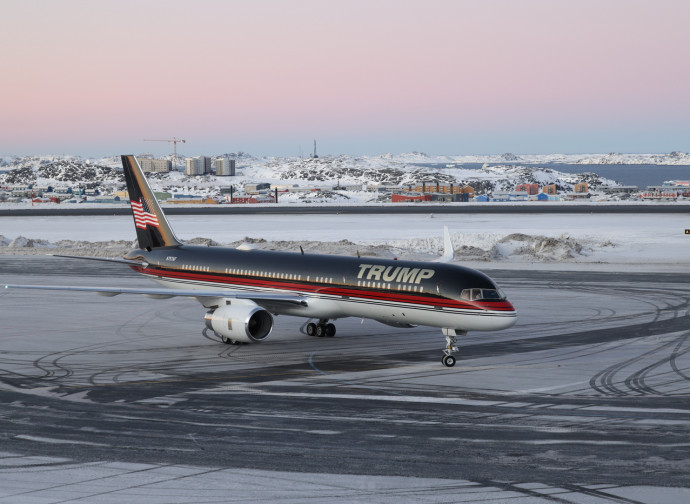 L'aereo di Trump a Nuuk, Groenlandia (la Presse)