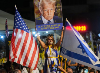 Manifestazioni di giubilo per Trump a Tel Aviv (La Presse)