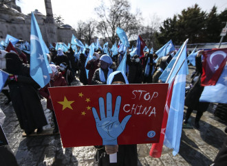 Cina, guai a denunciare la repressione degli uiguri