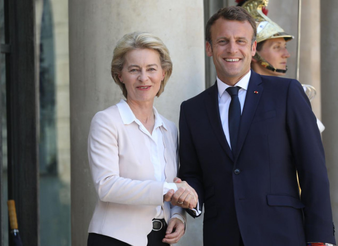 Ursula von der Leyen ed Emmanuel Macron