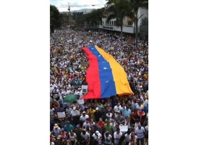Venezuela, manifestazione dell'opposizione