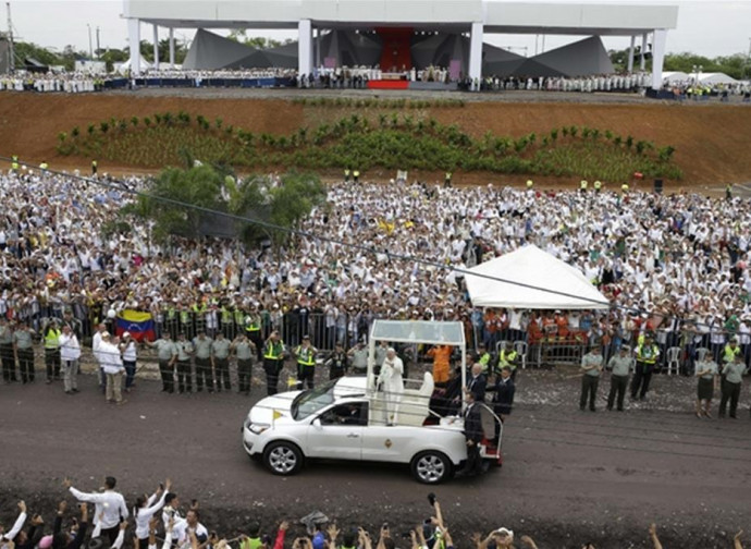 Il Papa a Villavenicio, Colombia